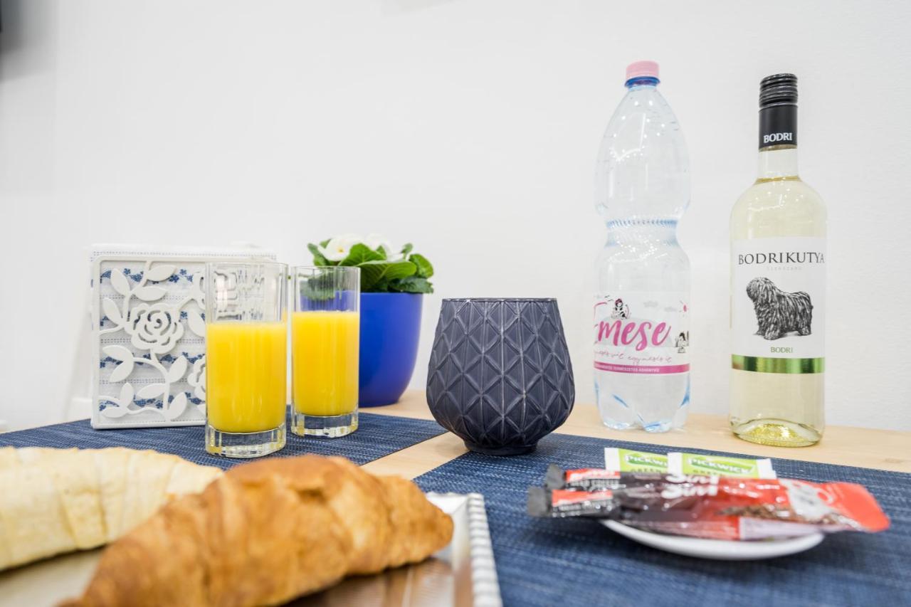 Bpr Shiny Deluxe Home Budapest Bagian luar foto